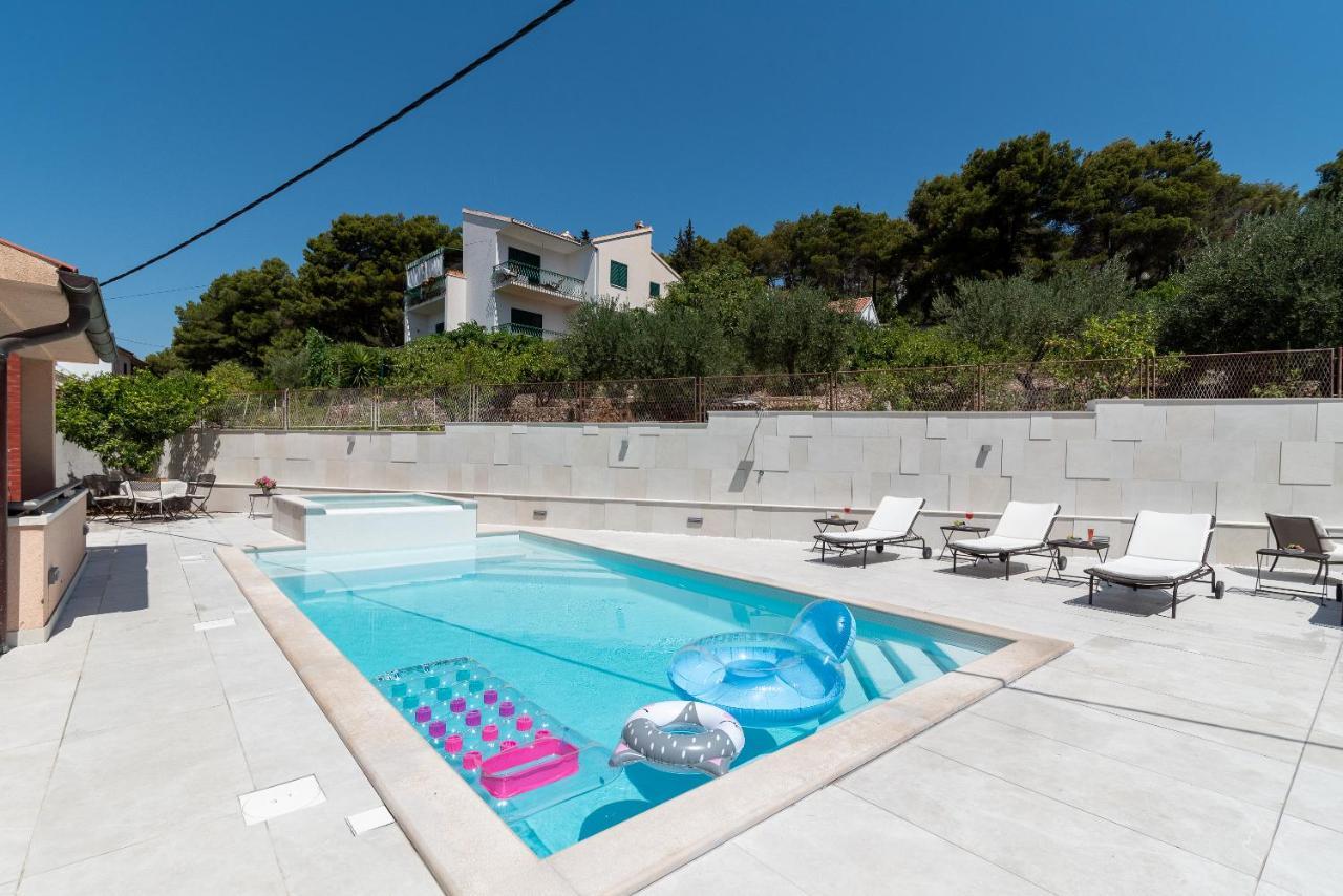 Villa Lavandula With Heated Swimming Pool Trogir Eksteriør billede